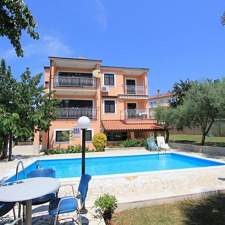 Apartments Susy Pula Luaran gambar