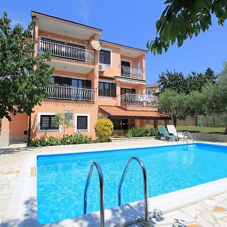 Apartments Susy Pula Luaran gambar