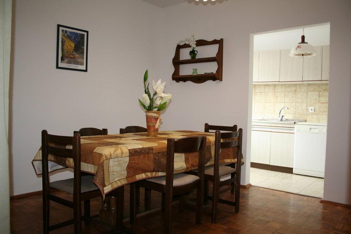 Apartments Susy Pula Luaran gambar